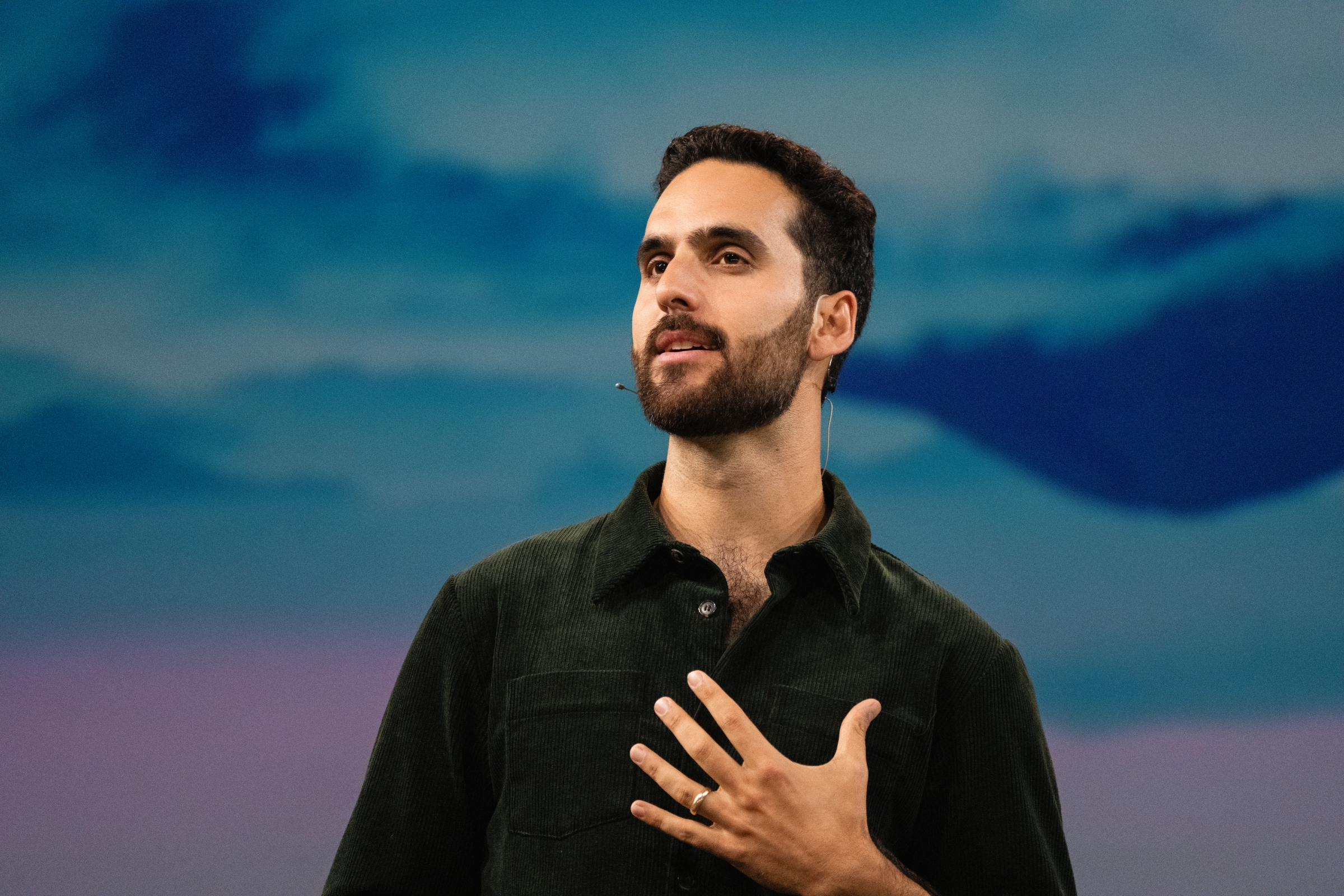 image of Simone Stolzoff speaking